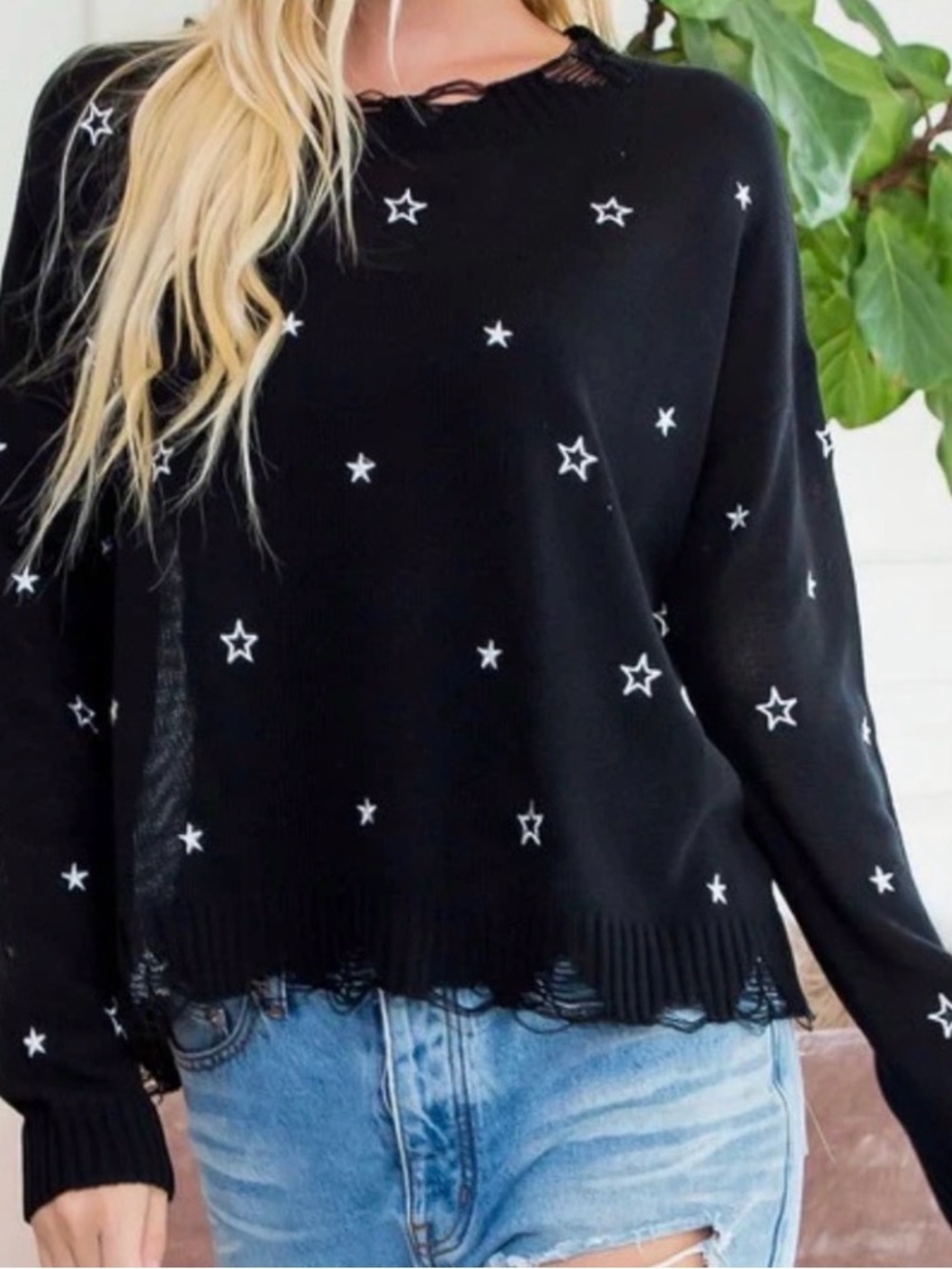Wild Honey Black Distressed Star Embroidered Sweater Size Small